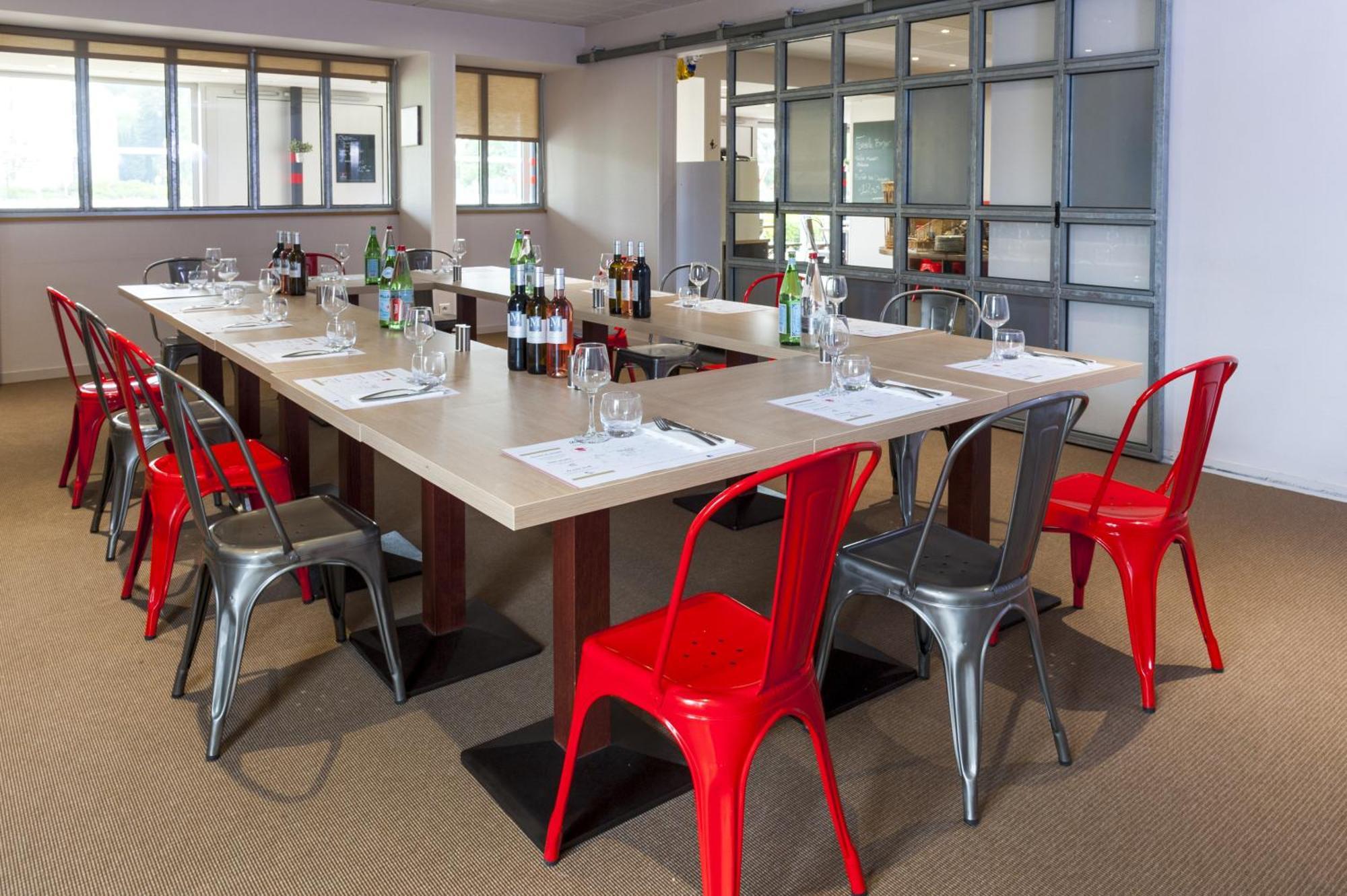 Brit Hotel Toulouse Colomiers - L'Esplanade Zewnętrze zdjęcie