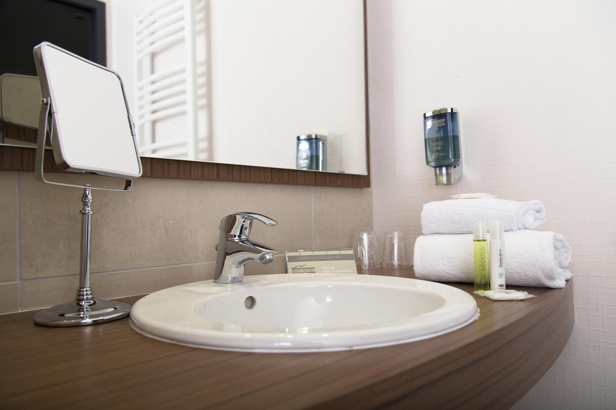 Brit Hotel Toulouse Colomiers - L'Esplanade Zewnętrze zdjęcie