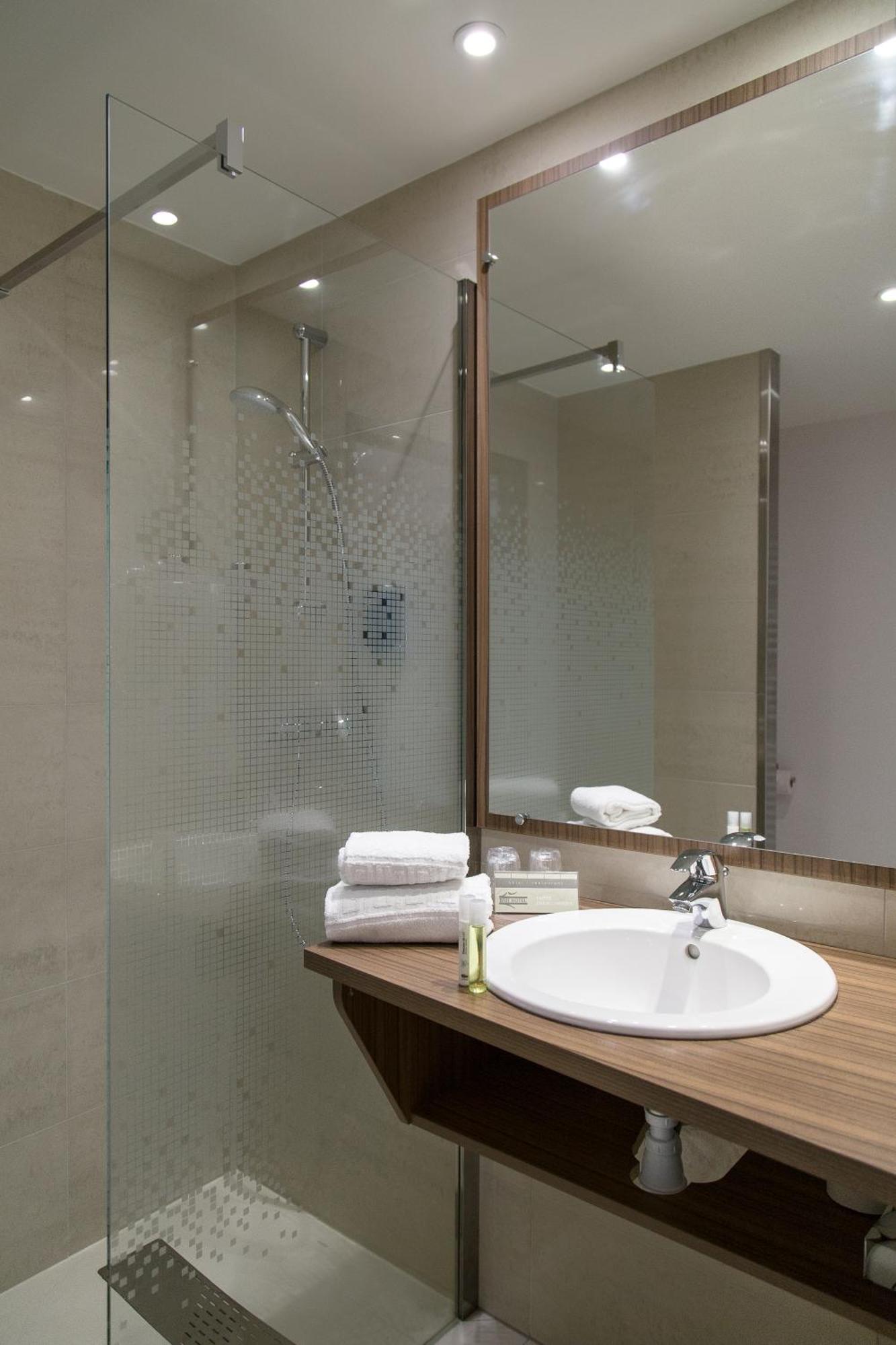 Brit Hotel Toulouse Colomiers - L'Esplanade Zewnętrze zdjęcie
